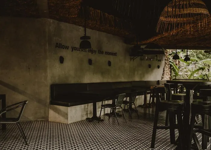 Private Jungle 1br Retreat & Fast Wi-fi Apartament